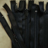 Z0235 36cm Black Nylon No.3 Closed End Pin Lock Zip