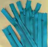 Z0707 46cm Bright Teal (Jade) Nylon No.3 Closed End Zip