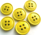 B17263 14mm Primrose Glossy Four Hole Button