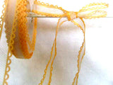 R0759 17mm White Tulle Net Centre Ribbon, Saffron Acetate Satin Borders - Ribbonmoon