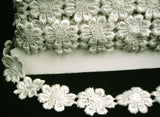 DT64 25mm Silver Grey Guipure Daisy Lace Trimming