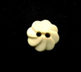 B17104 12mm Pale Primrose Cream 2 Hole Button - Ribbonmoon