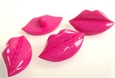 B18150 24mm Bright Pink Sexy Lips Design Novelty Shank Button