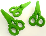 B17767  33mm Green Scissors Design Novelty Childrens Shank Button