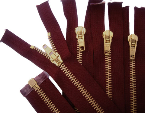 Z5217 56cm Burgundy Brass Teeth No.5 Open End Zip