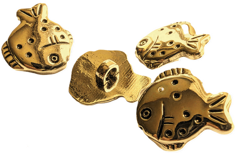 B5950 17mm Gold Metallic Effect Poly Fish Shaped Novelty Shank Button