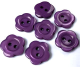 B6215 15mm Purple Gloss Daisy Flower Novelty Two Hole Button