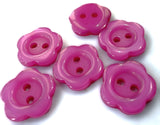 B6228 15mm Cerise Pink Gloss Daisy Flower Novelty Two Hole Button
