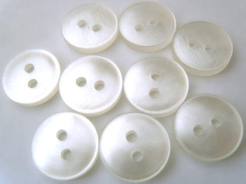 0mm Pearlised White Polyester Shirt Type 2 Hole Button