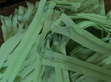 Z3152C 18cm Pale Green Nylon No.3 Pin Lock Closed End Zips