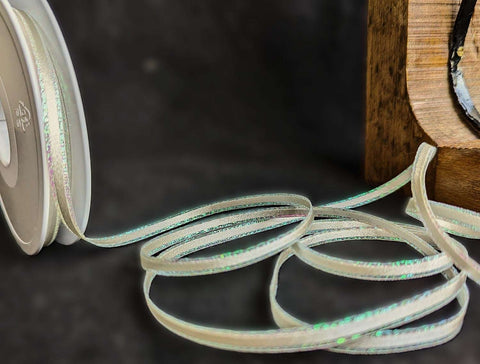 R5312 5mm Ivory-Iridescent Metallic Edge Satin Ribbon by Berisfords