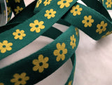 R7210 15mm Green-Yellow Daisy Printed Cotton Ribbon Tape, Berisfords