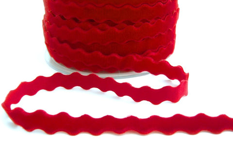 Scarlet berry red Velvet Ric Rac Braid Trim