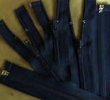 61cm Navy Nylon No.5 Open Ended Zippers

Clearance quantity of 5 or 20 zips