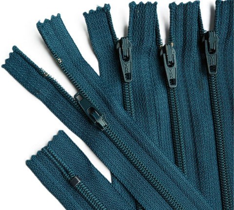 Z3671 YKK 18cm Deep Teal Nylon No.3 Closed End Zip