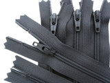 Z4281 YKK 30cm Mid Grey Nylon No.3 Closed End Zip