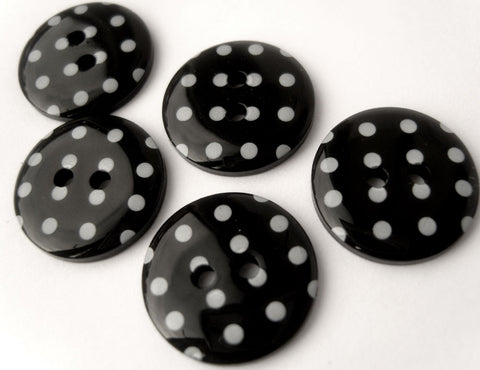 B13121 18mm Black and White Polka Dot Glossy 2 Hole Button