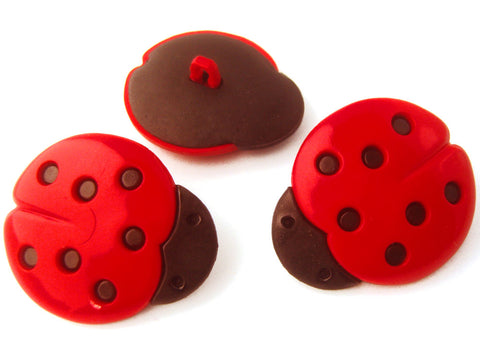 B14083 33mm Red and Black Large Ladybird Novelty Shank Button