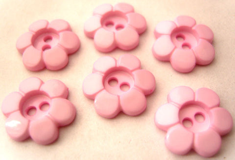 B7843 18mm Pale Pink Glossy 2 Hole Daisy Button