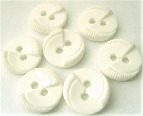 B4709 14mm Natural White Textured 2 Hole Button