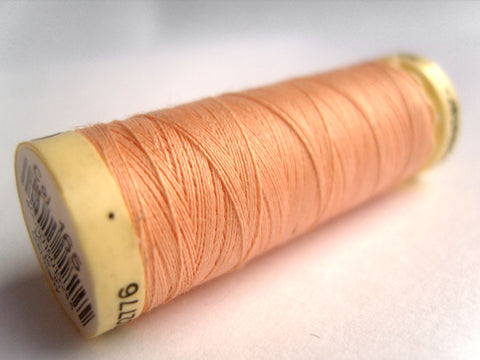 GT 165 Rose Peach Gutermann Polyester Sew All Sewing Thread 