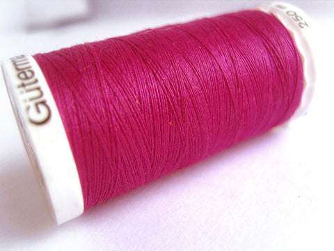 GT 321 500mtr Light Cyclamen Gutermann Polyester Sew All Sewing Thread