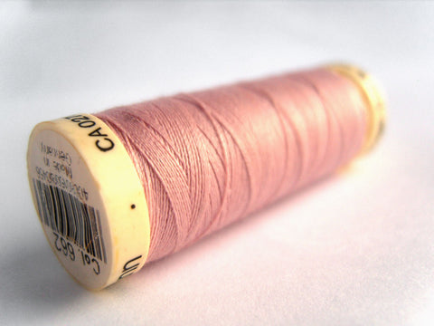 GT 662 Helio Pink Gutermann Polyester Sew All Thread 
