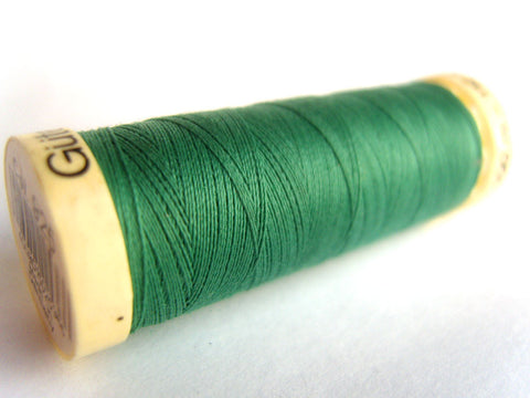 GT 925L Green Gutermann Polyester Sew All Thread