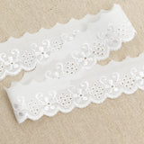L100 33mm White Flat Broderie Anglaise Lace