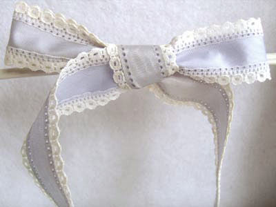 R3269 32mm Pale Blue Grey Centre with Linen Lace Borders - Ribbonmoon
