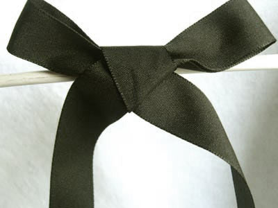 R4841 25mm Black Seam Binding. - Ribbonmoon