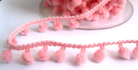 R7689 17mm Pale Pink Pom Pom Bobble Fringe - Ribbonmoon