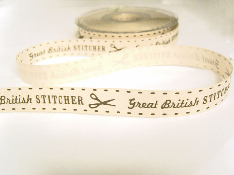 R7750 15mm Natural and Taupe Great British STITCHER Printed Ribbon