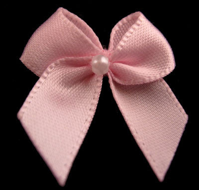 RB106 Light Pink 10mm Double Satin Ribbon Bow with a Centre Pearl, Berisfords - Ribbonmoon