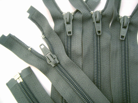 Z1767 76cm Slate Grey Nylon No.5 Open End Zip