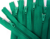 Z5040 15cm Jade Green Nylon No.3 Pin Lock Closed End Zip