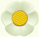 B17106 38mm White-Yellow Daisy Flower Shaped Novelty Shank Button