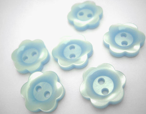 B18197 12mm Blue Pearlised Flower Design 2 Hole Button