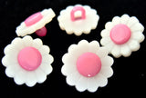 B8409 15mm White and Pink Daisy Flower Design Nylon Shank Button