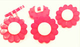 B8413 15mm Deep Pink-White Daisy Flower Design Nylon Shank Button