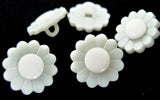 B8420 15mm Pale Grey-White Daisy Flower Design Nylon Shank Button