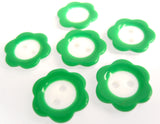 B7762 20mm Green and White Gloss Daisy Shape 2 Hole Button