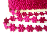 DT14 20mm Deep Fuchsia Pink Lighty Padded Daisy Trimming