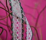 L251 35mm White and Forest Green Flat Eyelet or Knitting In Lace