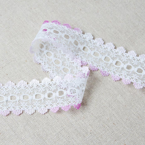 L524 35mm White and Mixed Pinks Eyelet or Knitting In Flat Lace
