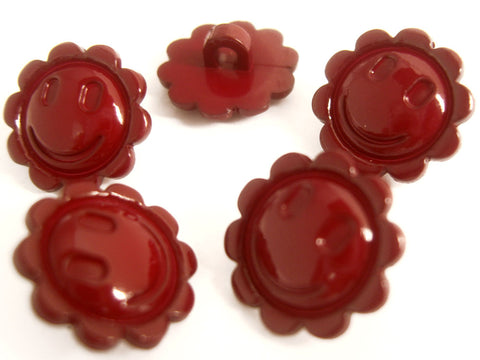 B7204 15mm Burgundy Smiley Flower Nylon Shank Button