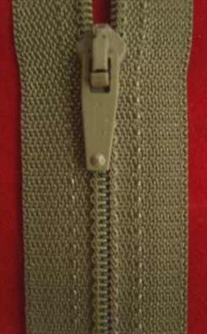 Z0238 50cm Khaki Green AERO Lightweight No.2 Closed End Zip