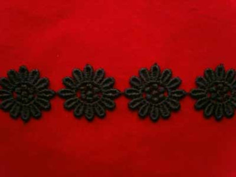 DT24 25mm Black Daisy Lace Braid Trim