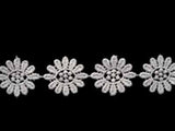 DT23 25mm White Daisy Lace Trim