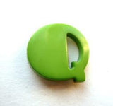 B7076 15mm Letter Q Alphabet Shank Button Green